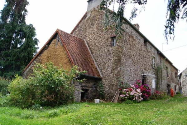 House sit in Pont-d'Ouilly, France