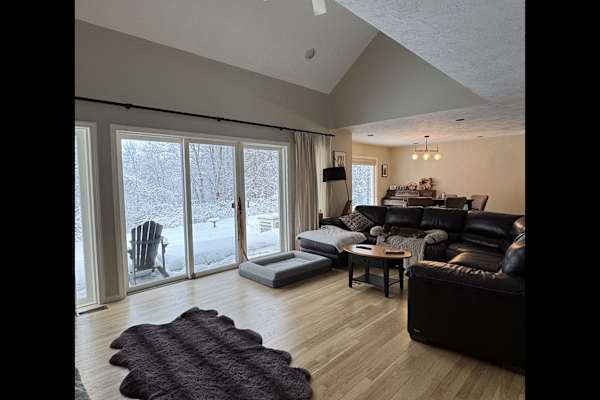 House sit in Boxboro, MA, US