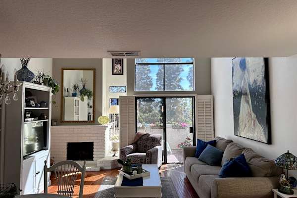 House sit in Huntington Beach, CA, US