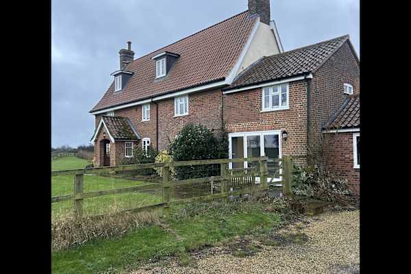 House sit in Wymondham, United Kingdom