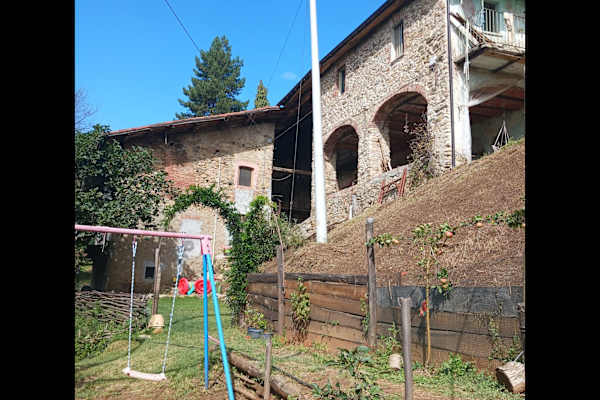 House sit in Mombasiglio, Italy
