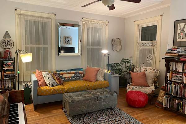 House sit in Beacon, NY, US