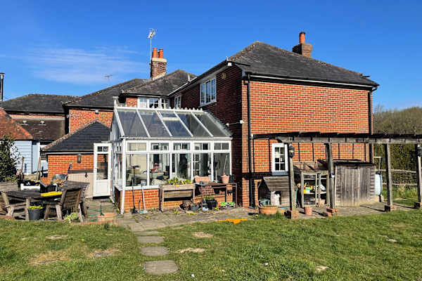 House sit in Henfield, United Kingdom