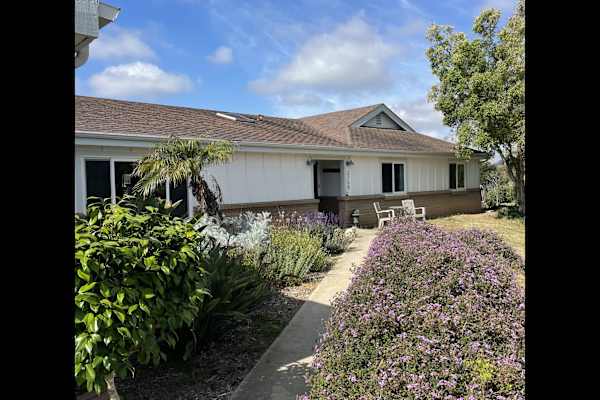 House sit in Fallbrook, CA, US