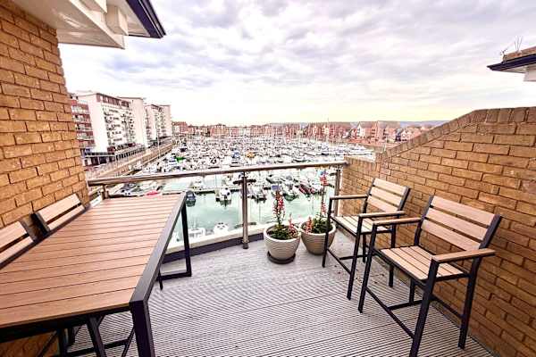 House sit in Eastbourne, United Kingdom