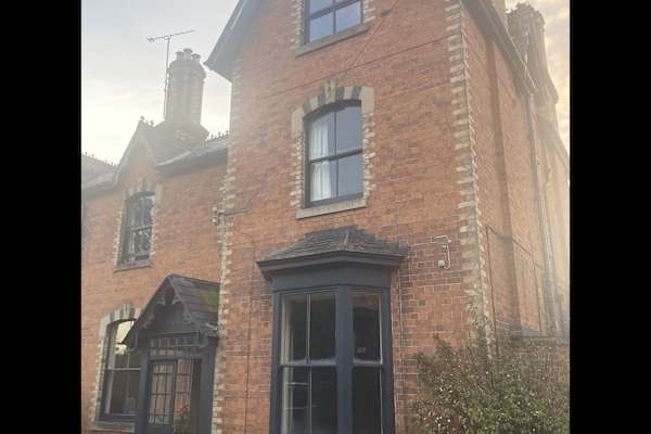 House sit in Tewkesbury, United Kingdom