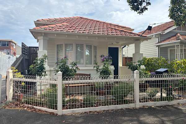 House sit in Melbourne, VIC, Australia