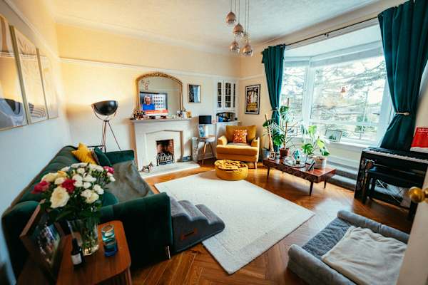 House sit in Glasgow, United Kingdom