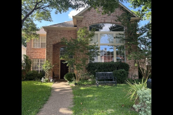 House sit in Dallas, TX, US