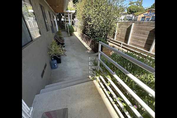 House sit in Santa Monica, CA, US