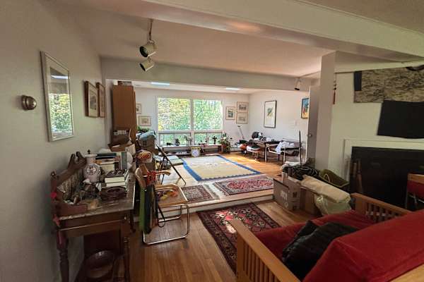 House sit in New Canaan, CT, US