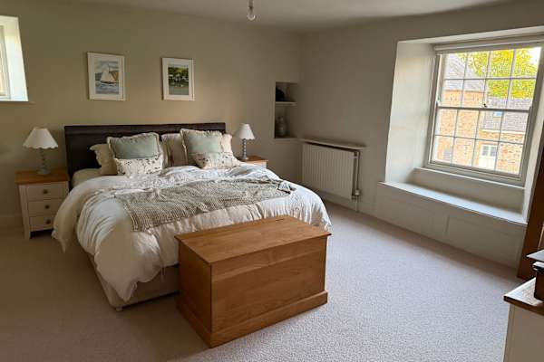 House sit in Yelverton, United Kingdom