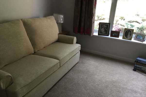 House sit in Epsom, United Kingdom