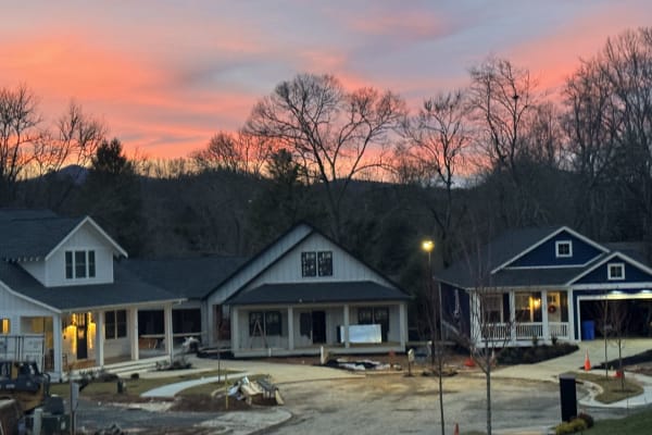 House sit in North Brevard, NC, US