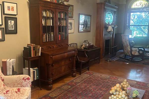 House sit in Brooklyn, NY, US