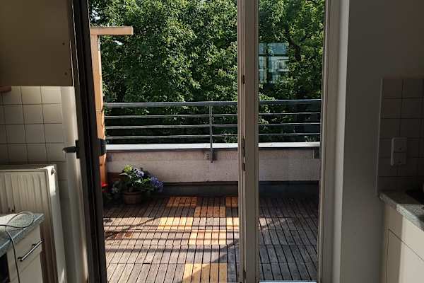 House sit in Berlin, Germany