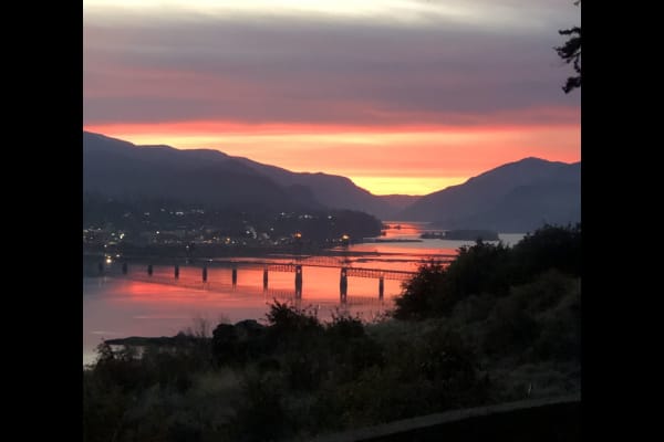 House sit in White Salmon, WA, US