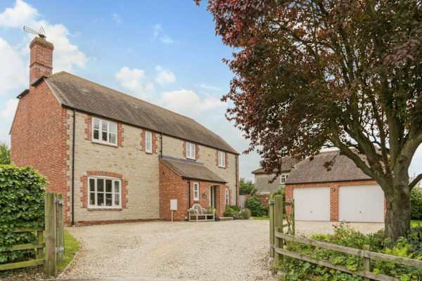 House sit in Ashbury, United Kingdom