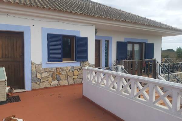 House sit in Lagos, Portugal