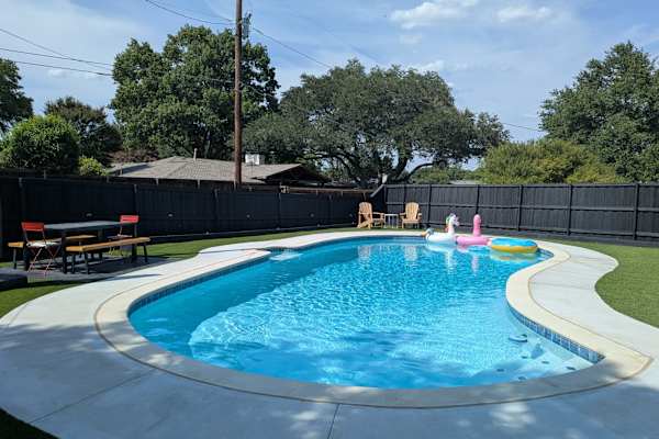 House sit in Richardson, TX, US