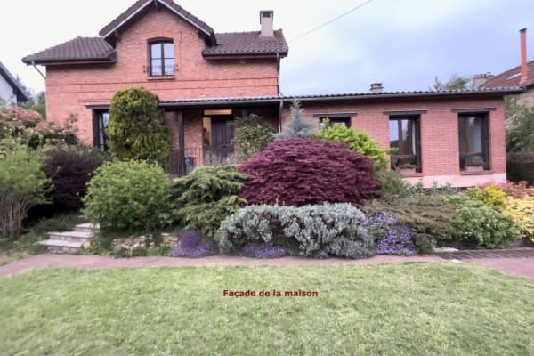 House sit in L’Étang-la-Ville, France