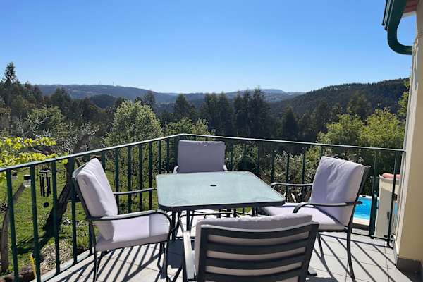 House sit in Figueiró dos Vinhos, Portugal