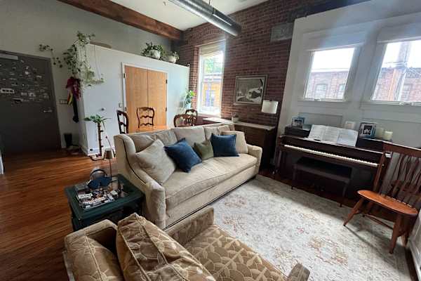 House sit in Poughkeepsie, NY, US