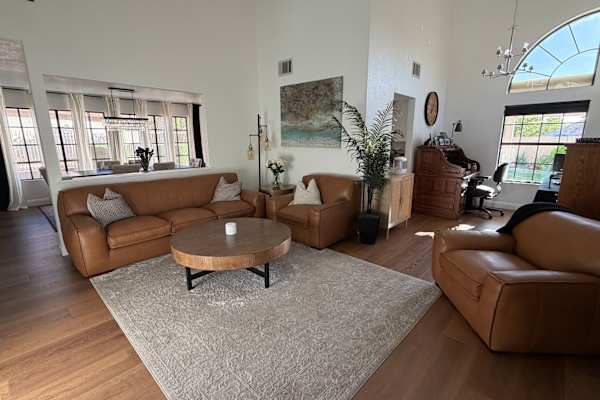 House sit in Las Vegas, NV, US