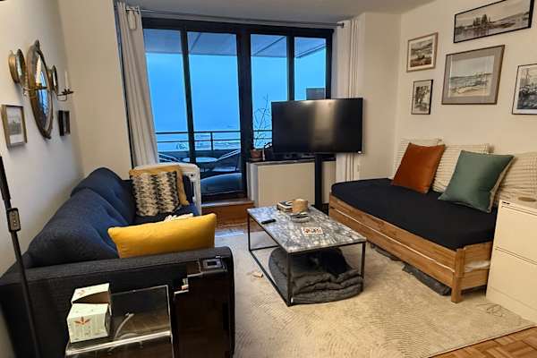 House sit in New York City, NY, US