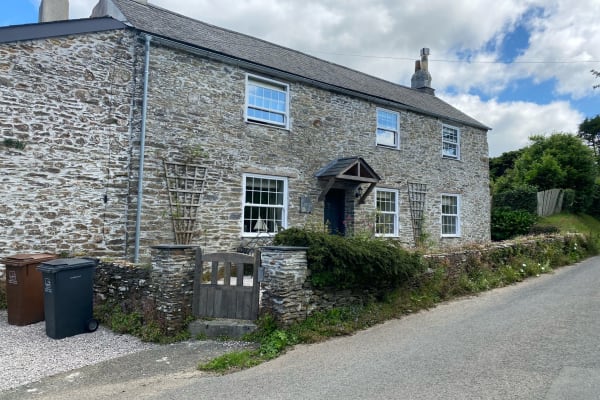 House sit in Modbury, United Kingdom