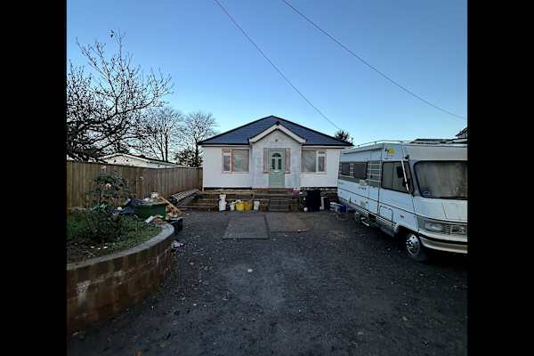 House sit in Midsomer Norton, United Kingdom