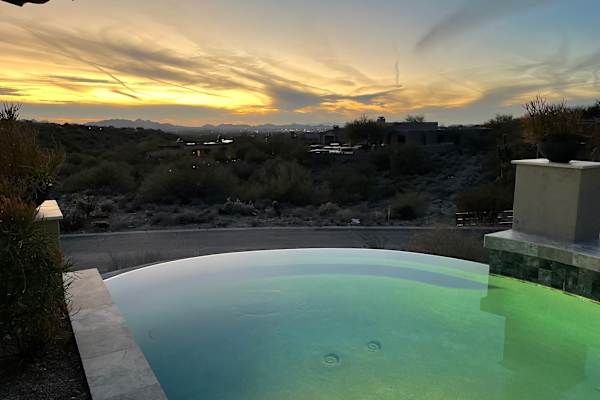 House sit in Scottsdale, AZ, US