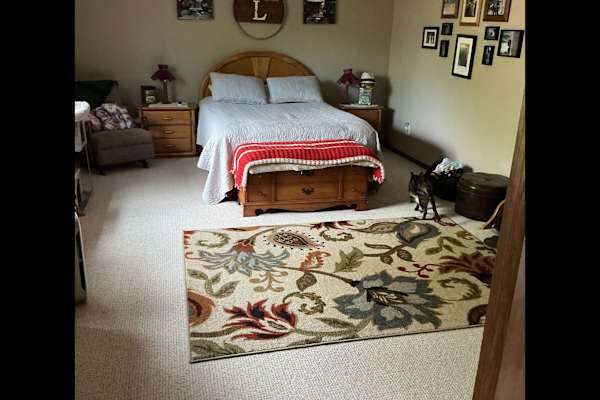 House sit in McMinnville, OR, US
