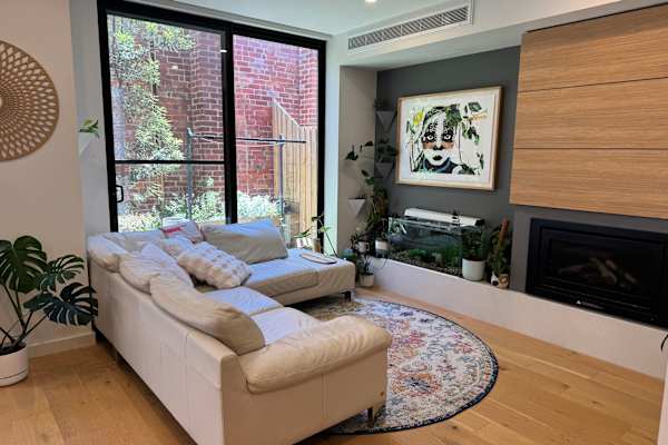 House sit in Melbourne, VIC, Australia