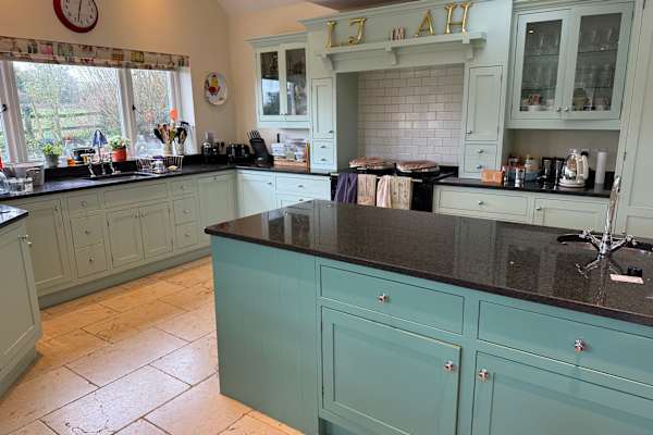 House sit in Devizes, United Kingdom