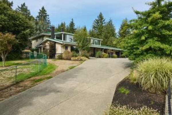 House sit in Victoria, BC, Canada