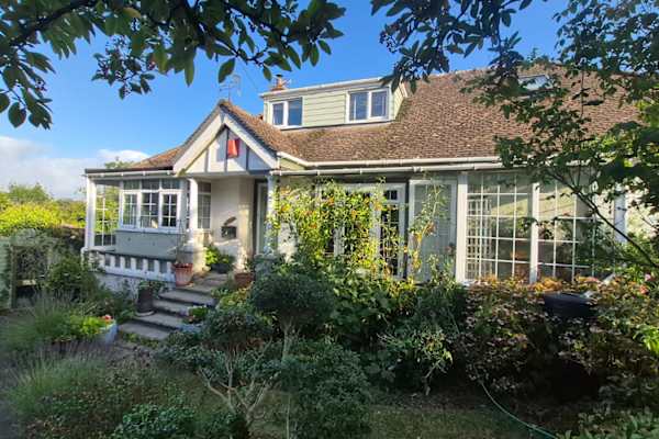House sit in Kingsteignton, United Kingdom