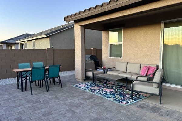 House sit in Phoenix, AZ, US