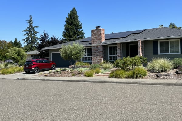 House sit in Santa Rosa, CA, US