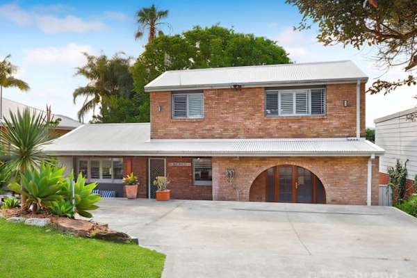 House sit in Wamberal North, NSW, Australia