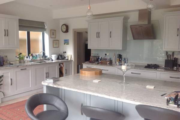 House sit in New Malden, United Kingdom