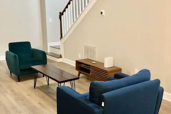 House sit in Franklin, TN, US