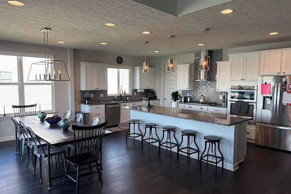 House sit in Noblesville, IN, US