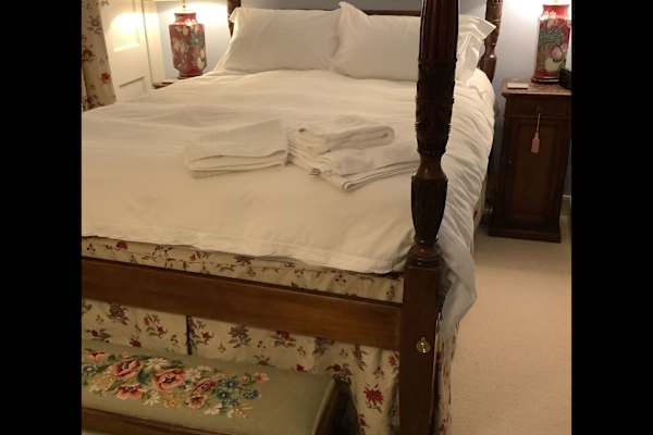 House sit in Kelso, United Kingdom