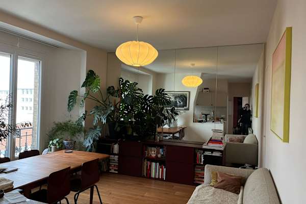 House sit in Paris, France