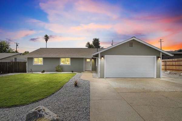 House sit in Redding, CA, US