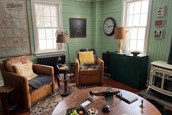 House sit in West Cornwall, CT, US