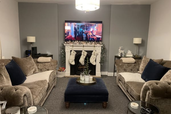 House sit in Cheltenham, United Kingdom