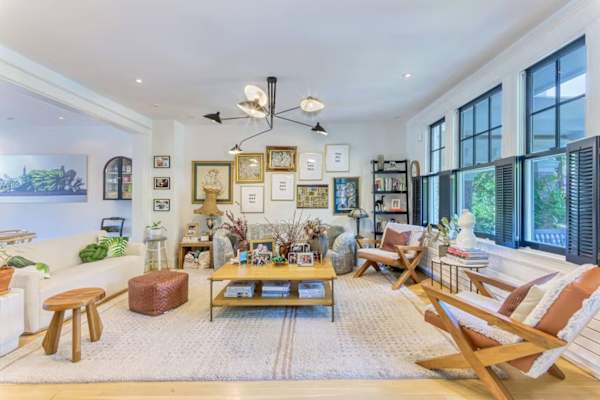 House sit in Washington, D.C., Washington, D.C., US