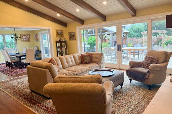 House sit in Carmel Valley Village, CA, US